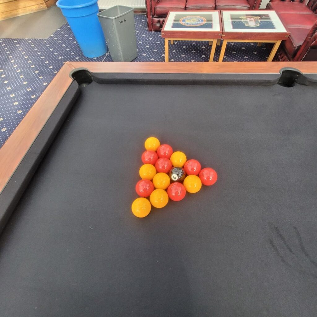 Pool table recovering Clifton: 
