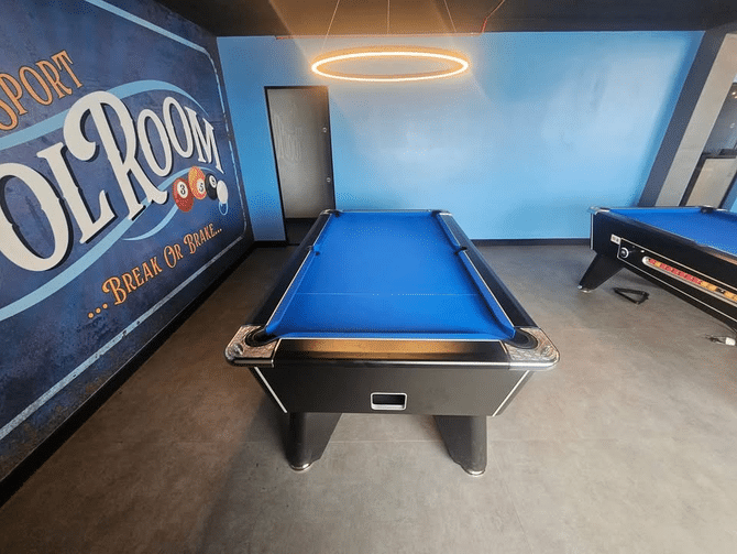 Pool room refurbishment Simonis 860 royal blue